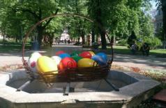На великденски базар в Свищов ще събират средства за хора с увр...