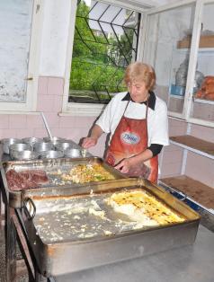 В Община Лясковец топъл обяд ще се осигурява до края на годинат...