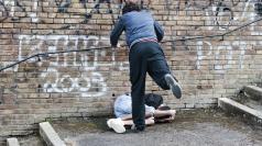 17-годишен е със счупена очна кост след побой в училище