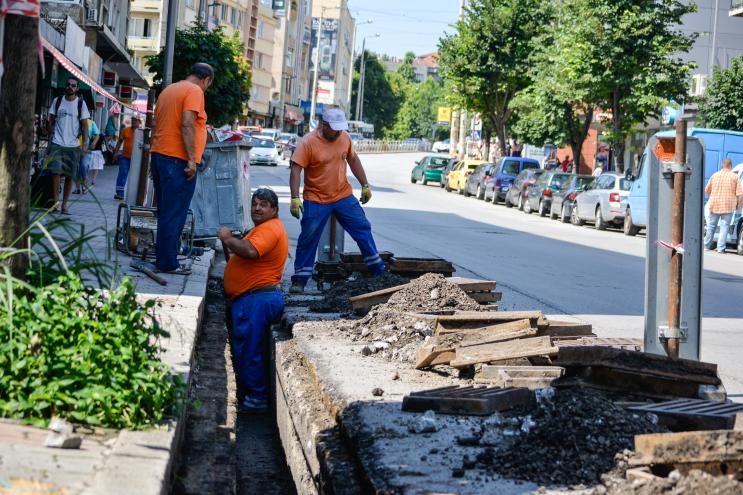 Започва преасфалтиране на главната улица на Велико Търново 