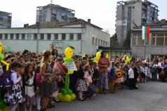 8325 ученици влизат в класните стаи във Велико Търново на 15 се...