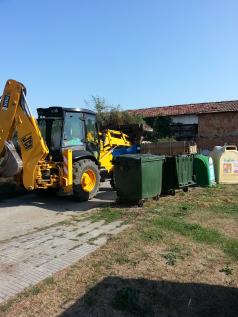 20 нови кошчета за отпадъци поставиха в Дебелец