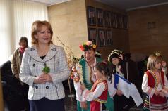 Областна администрация посрещна коледарчета