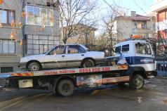 Продължават проверките за изоставени автомобили във Велико Търн...
