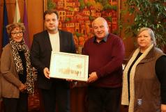 Пра-правнукът на смелия журналист Макгахан хареса Велико Търнов...