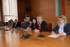 Постоянната комисия по заетост обсъди резултатите от анкетното ...