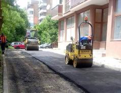 Продължават ремонтите на пътна инфраструктура във великотърновс...