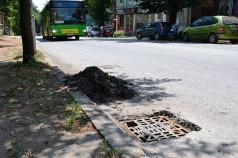 Чистят 1000 дъждоприемни шахти и улични отоци във Велико Търнов...