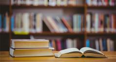 Седем свищовски читалища модернизират библиотеките си по програ...