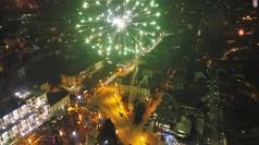 Хиляди посрещнаха 2019 година в центъра на Велико Търново