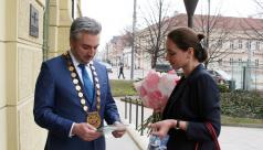 Посланикът ни в Словакия благодари на инж. Дилян Млъзев за даре...