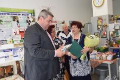 Кметът инж. Добромир Добрев уважи професионалния празник на фар...