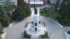 Реставриран е емблематичният за Велико Търново паметник „Майка ...