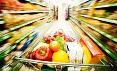 Отмъкнаха продукти за 400 лв. от хранителен магазин