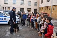 Ученици от ОУ „Св. Патриарх Евтимий“ гостуваха в ОДМВР – Велико...