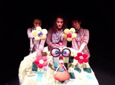 Червената шапчица ще бъде на гости в Театър Весел тази седм...