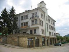 Община Златарица очаква предложения за званието „Почетен гражда...