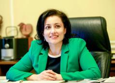 Министър Десислава Танева: Имаме резерв от храна за над 2 годин...