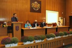 Учители и експерти от страната обсъдиха във Велико Търново соци...