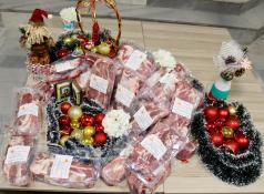 175 пакета с месо получиха социално слаби жители на община Ляск...