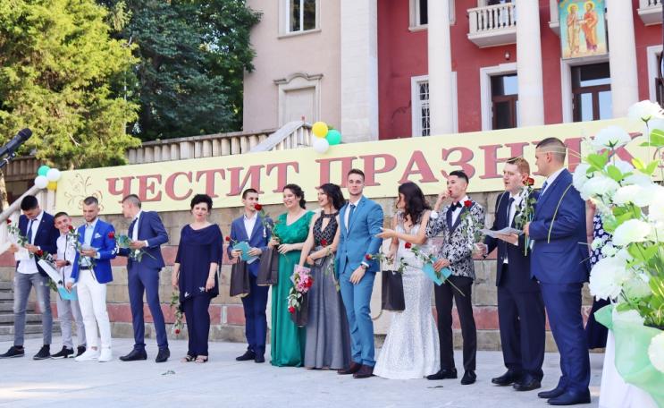 На 25 май в Лясковец ще има тържествено изпращане на абитуриентите