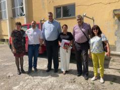 Старият физкултурен салон в Дебелец става мултифункционален спо...