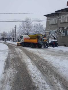 Главните улици в Горна Оряховица са почистени и опесъчени, всич...