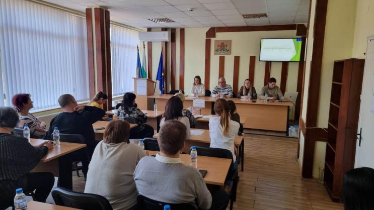 Гражданското общество в община Стражица разшири своите познания в областта на местното управление