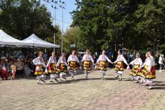 В първия есенен ден в Драганово посрещнаха гости за Празника на...